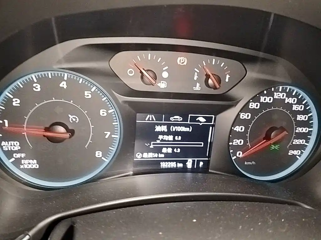 Chevrolet Equinox — миниатюра 12