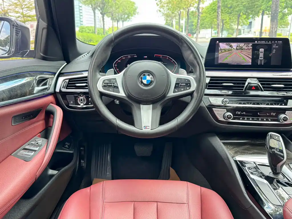 BMW 5 Series — миниатюра 8