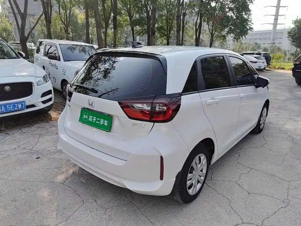 Honda Fit — миниатюра 7
