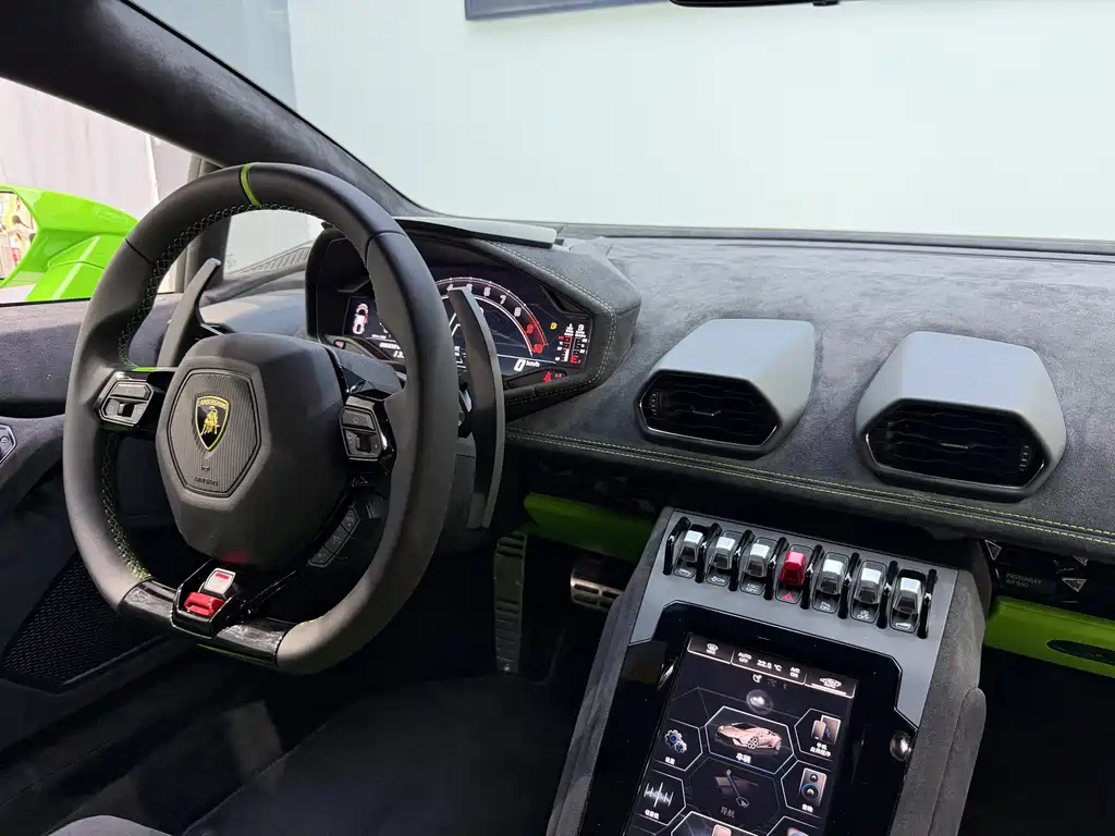 Lamborghini Huracán — миниатюра 17