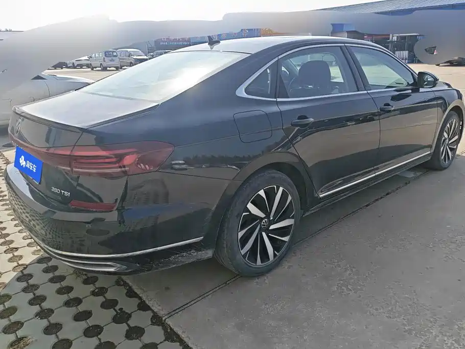 Volkswagen Passat — миниатюра 3