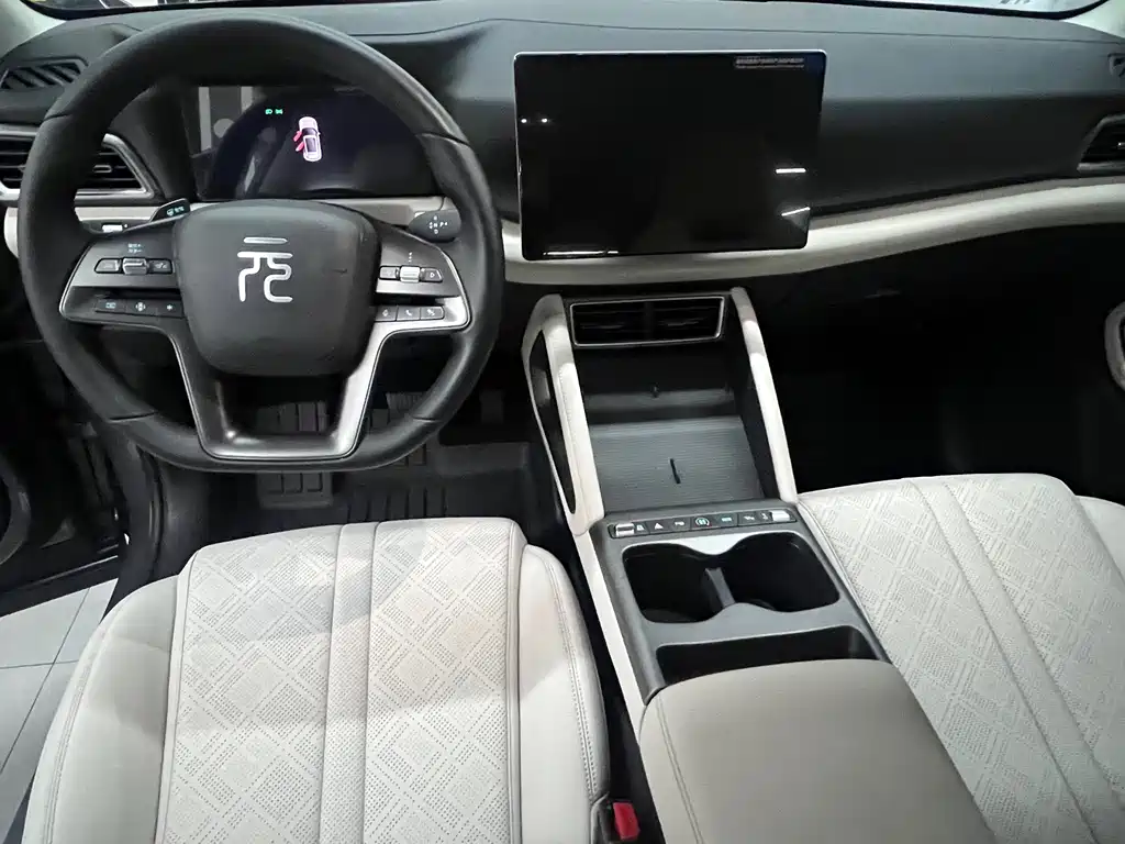 BYD Yuan UP — миниатюра 6