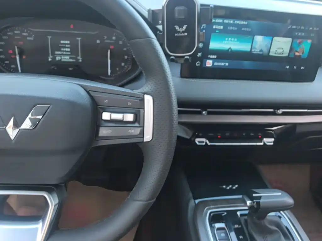 Wuling Jiachen — миниатюра 10
