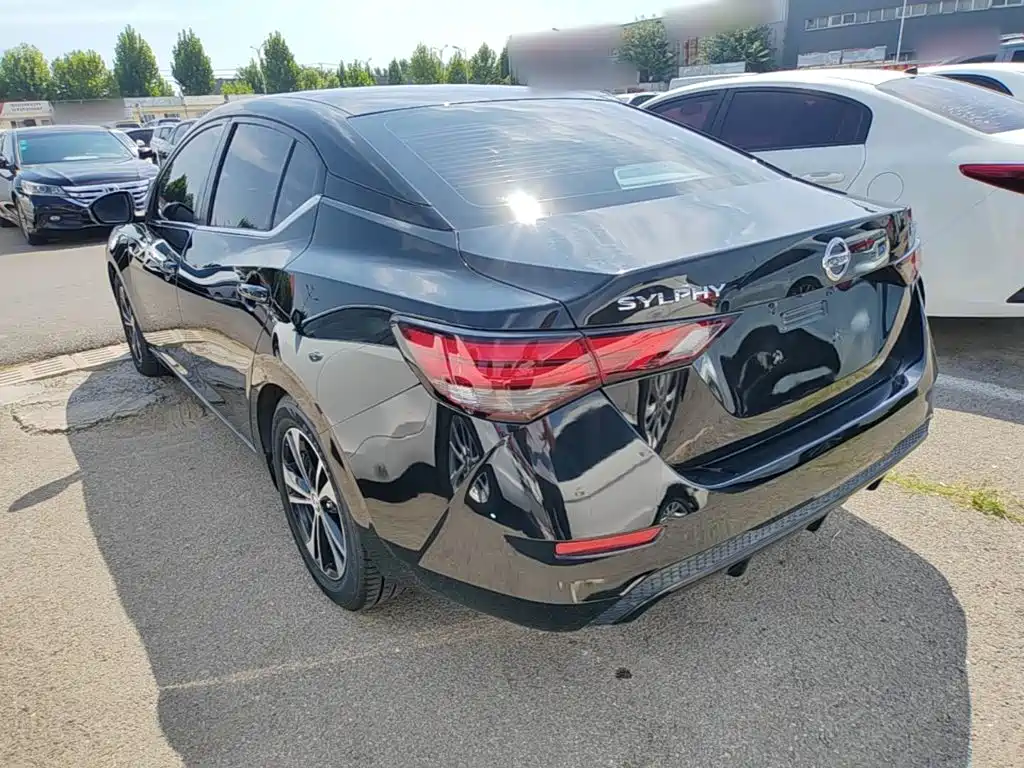Nissan Sylphy — миниатюра 5