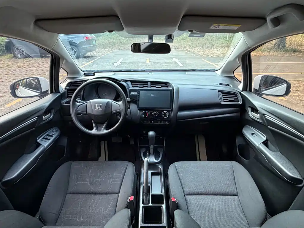 Honda Fit — миниатюра 5