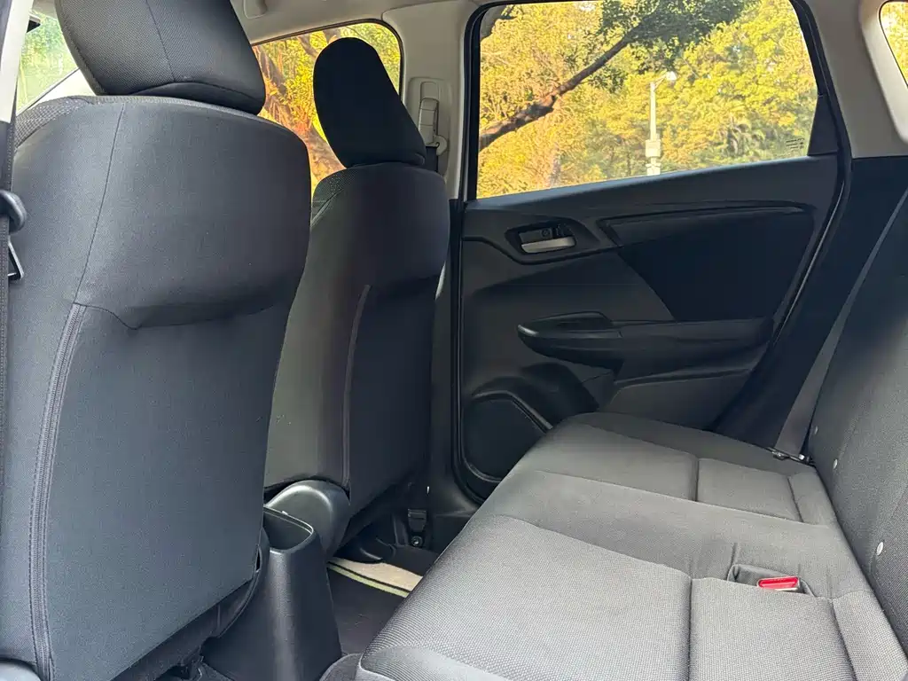 Honda Fit — миниатюра 10