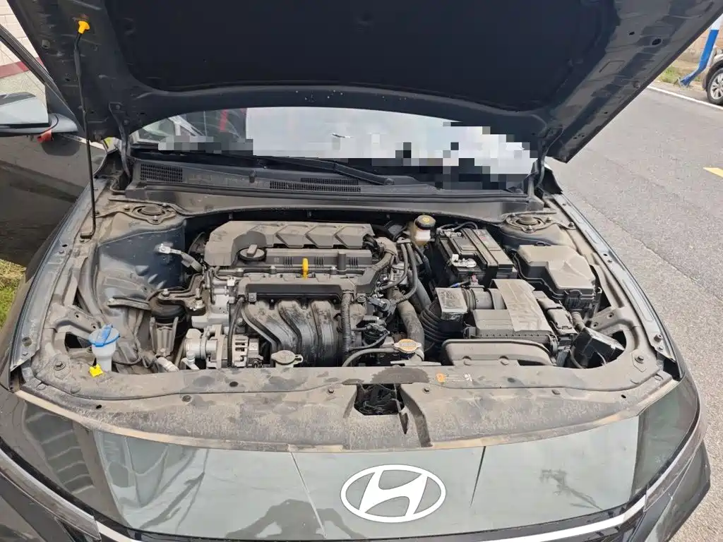 Hyundai Elantra — миниатюра 11