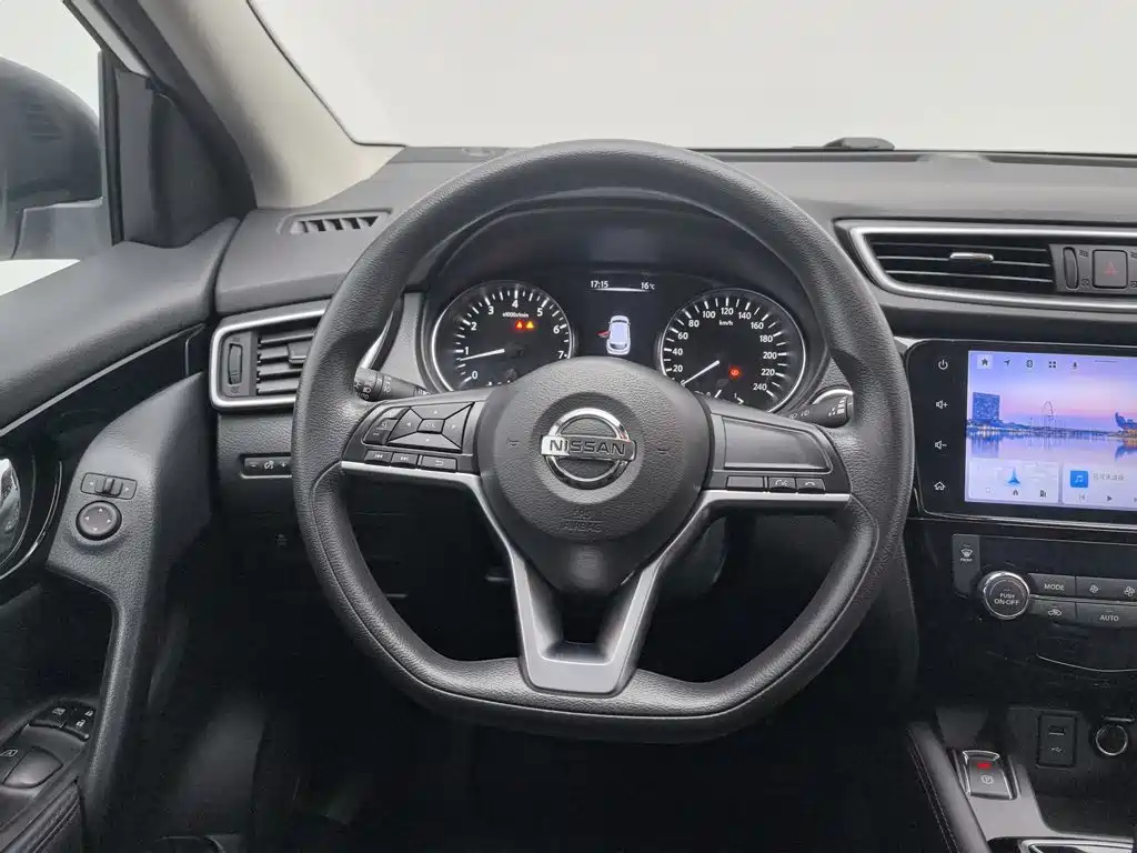 Nissan Qashqai — миниатюра 11