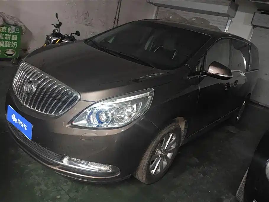 Buick GL8 2013