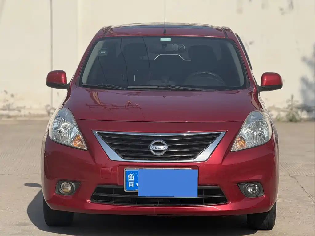 Nissan Sunny 2011