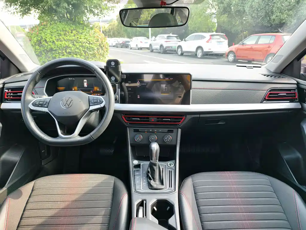 Volkswagen Lavida 2023 300TSI DSG