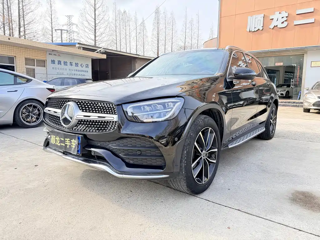 MERCEDES-BENZ GLC