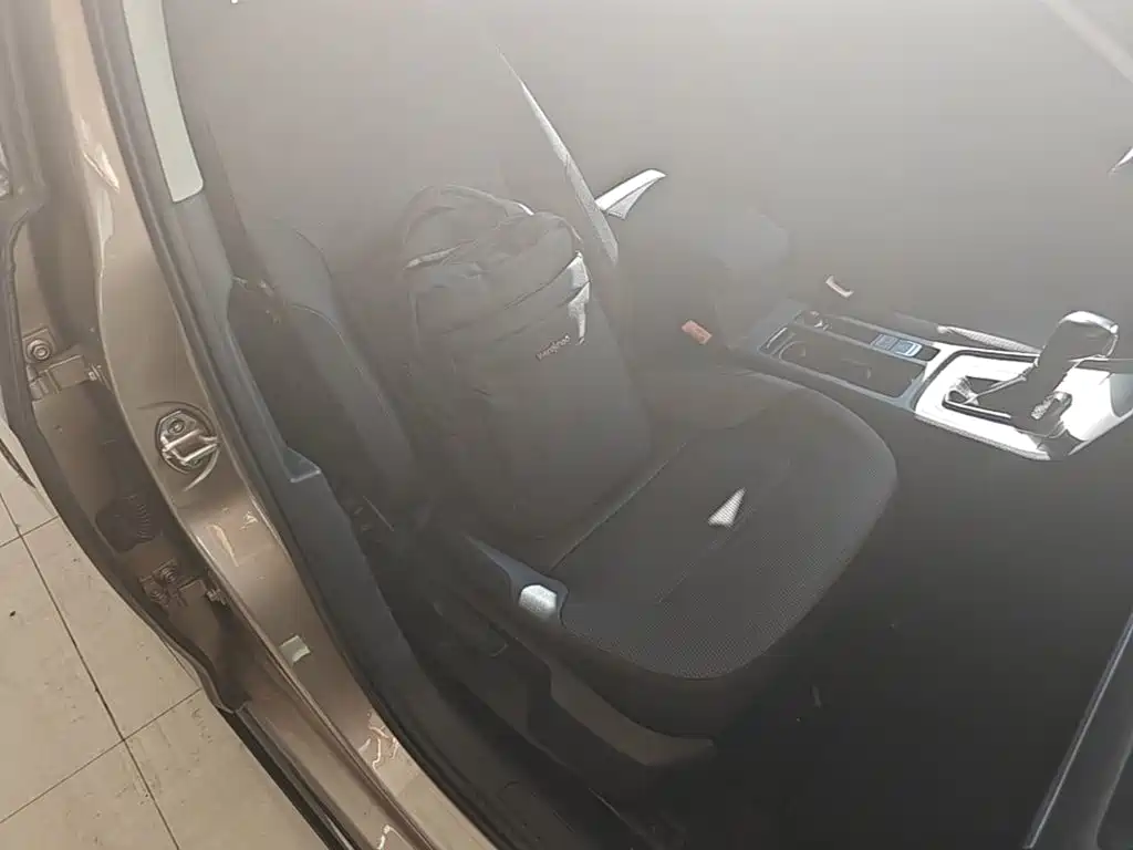 Volkswagen Golf — миниатюра 25