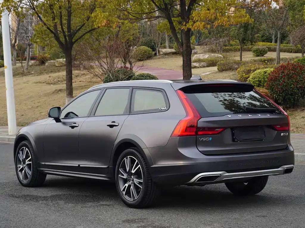 Volvo V90 2020 Cross Country T5 AWD