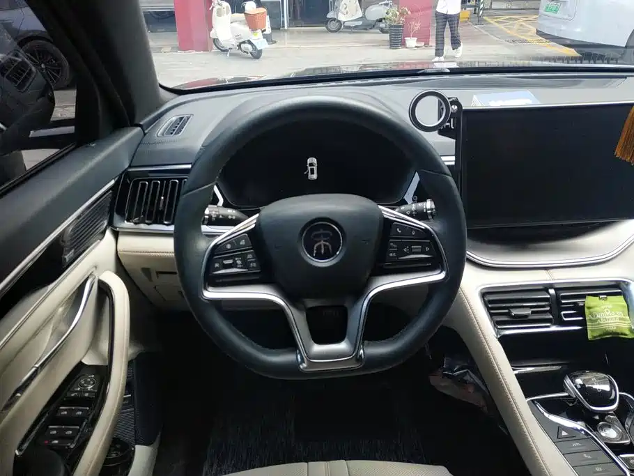 BYD PLUS New Energy — миниатюра 15