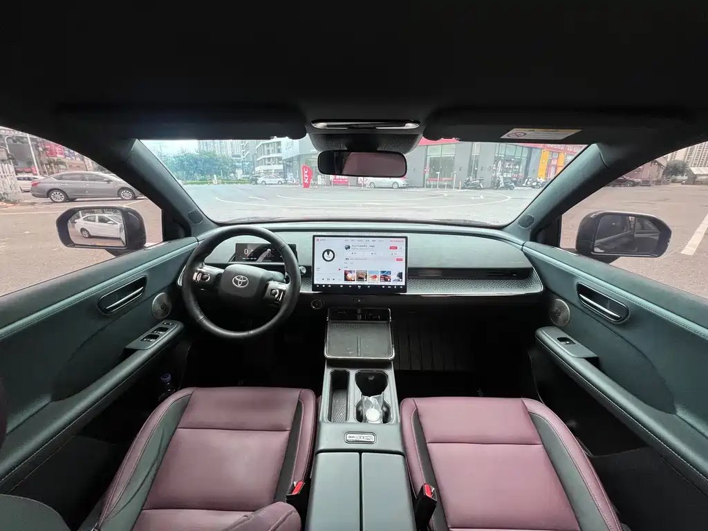 Toyota bZ3X — миниатюра 5