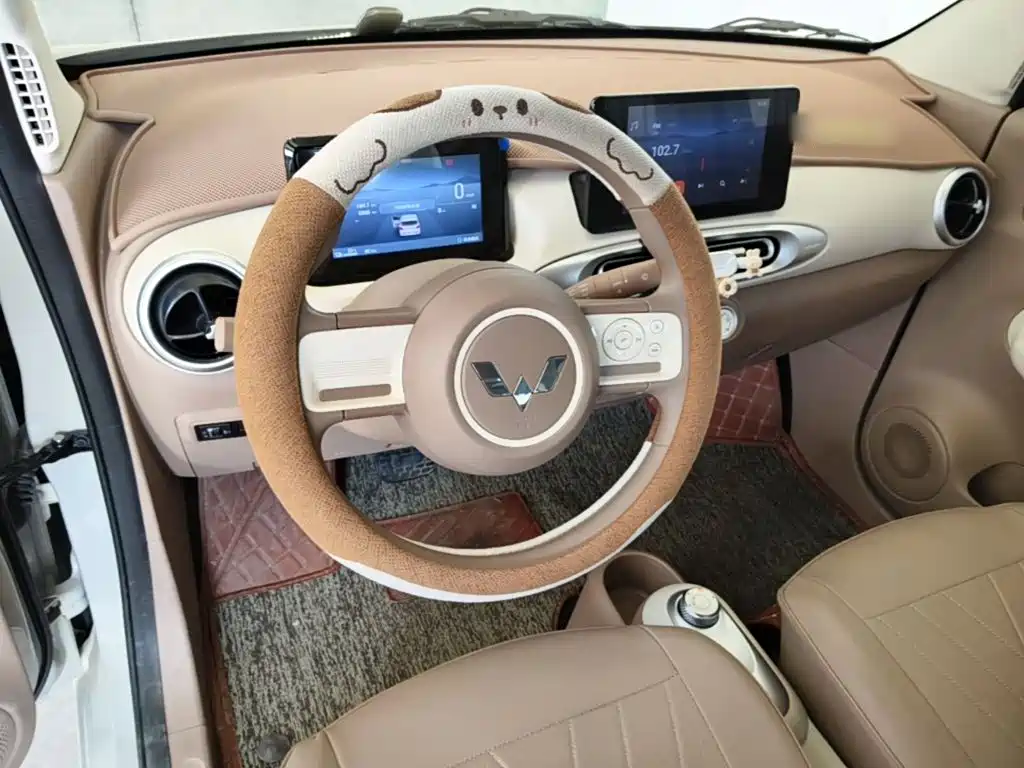 Wuling MINIEV — миниатюра 11