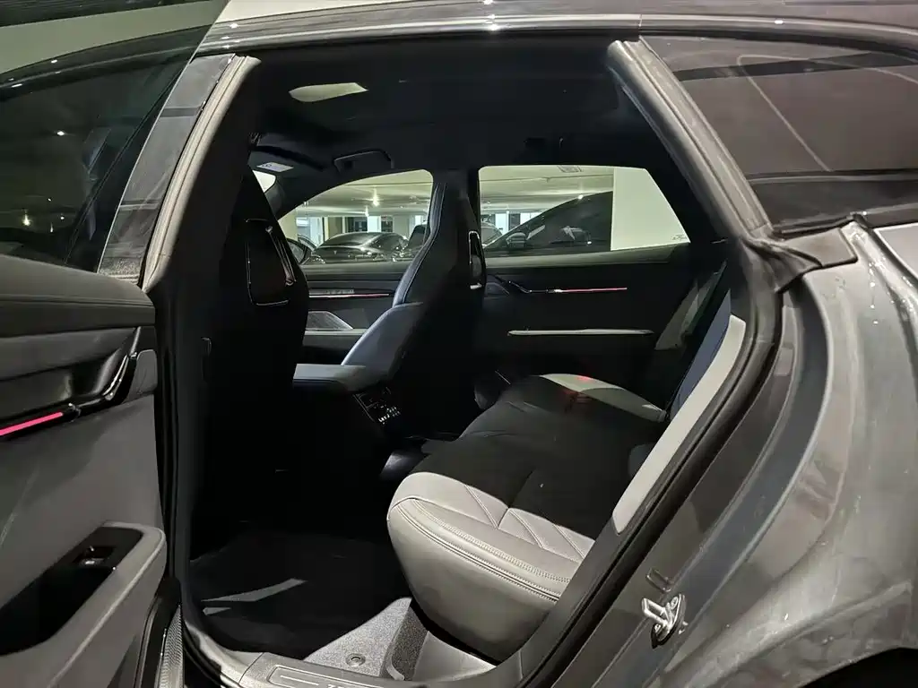 ZEEKR EXTREME KRYPTON 001