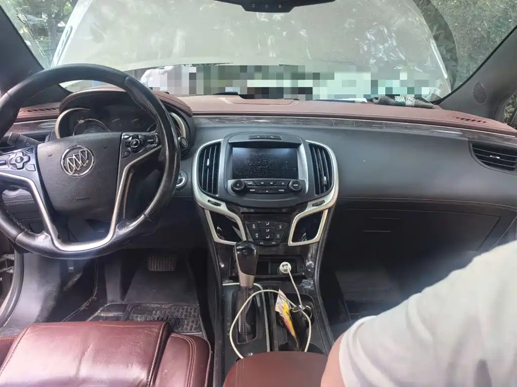 Buick LaCrosse — миниатюра 13