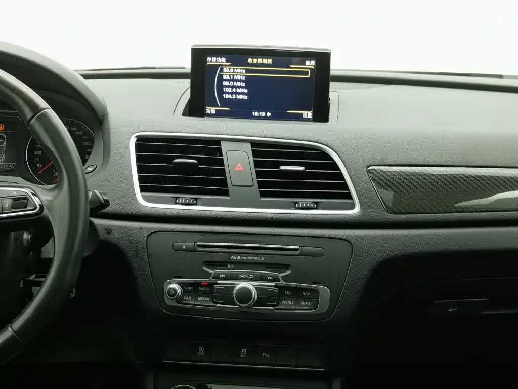 Audi Q3 — миниатюра 12