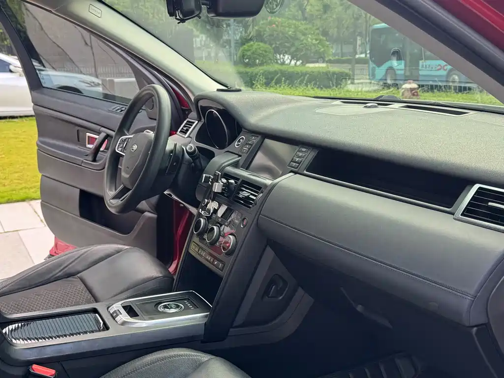 Land Rover Discovery Sport — миниатюра 14