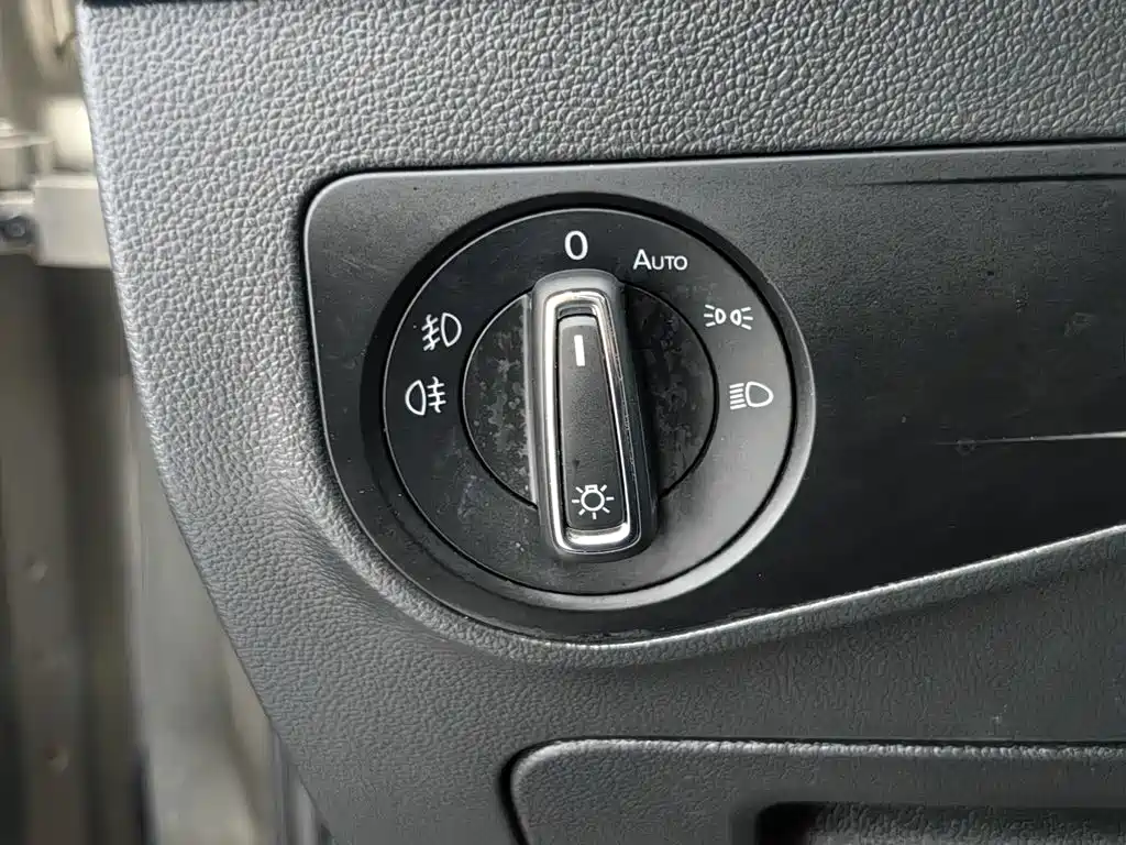 Volkswagen Tiguan L — миниатюра 21