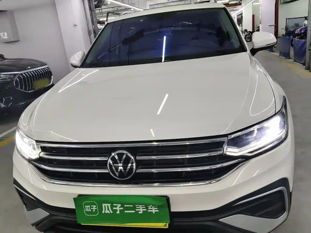 Volkswagen Tiguan L — миниатюра 3