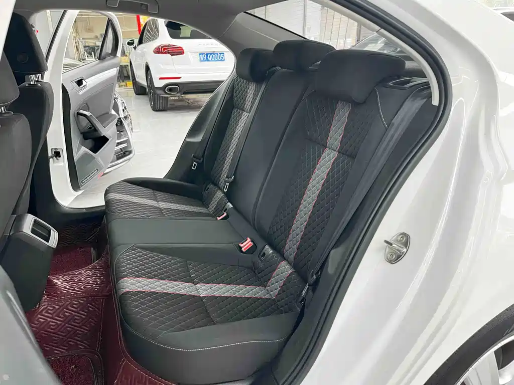 Volkswagen Lamando — миниатюра 18