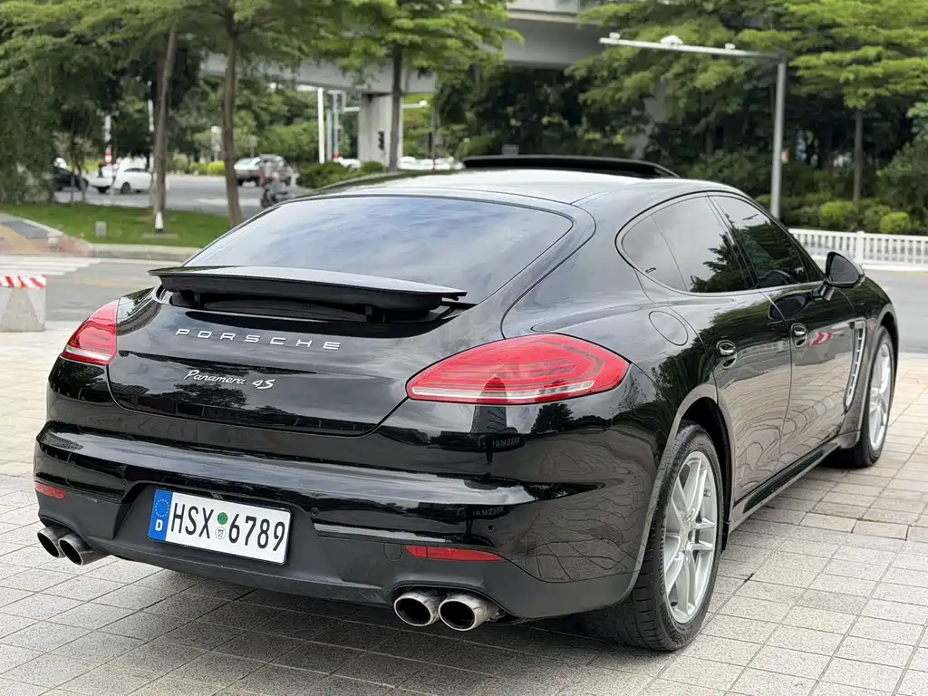 Porsche Panamera 2014 Panamera 4 3.0T