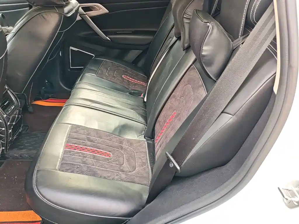 Geely Boyue — миниатюра 17