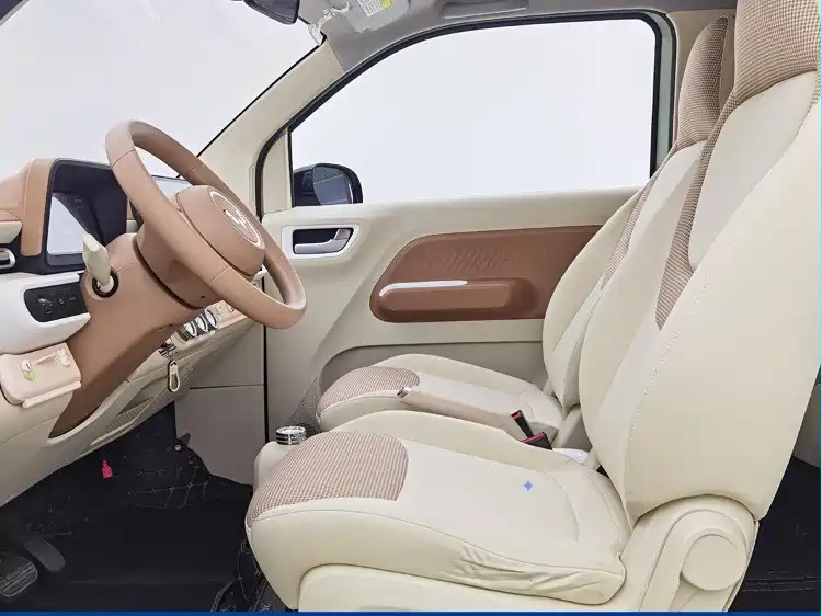 Wuling MINIEV — миниатюра 4