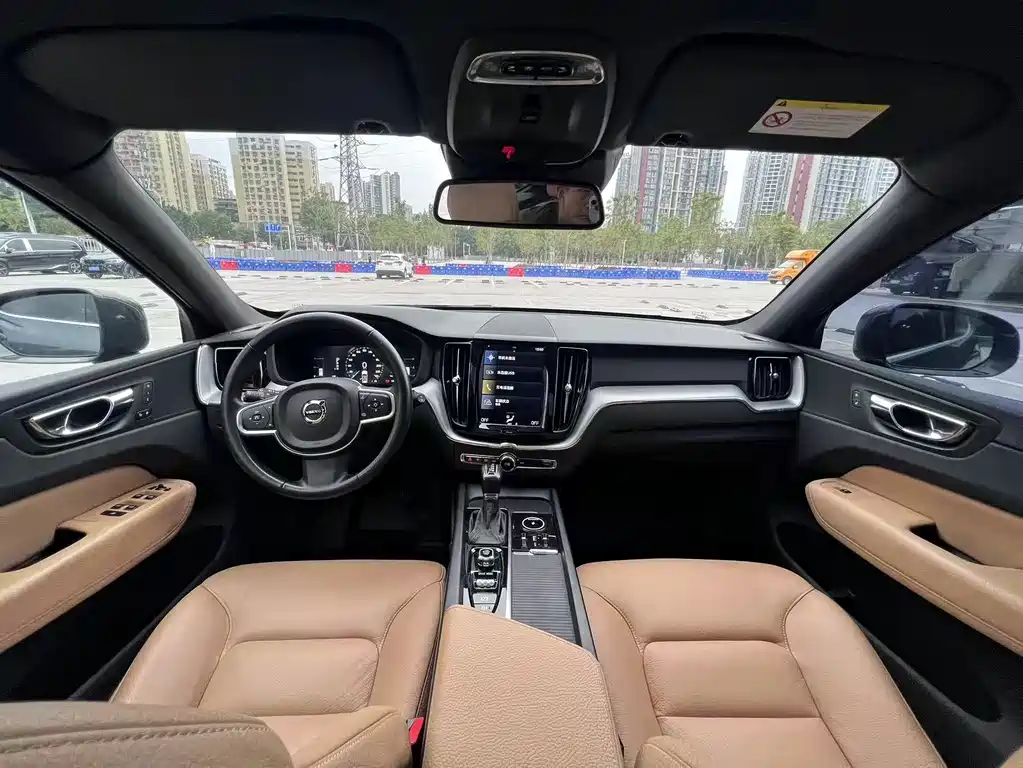 Volvo XC60 — миниатюра 5