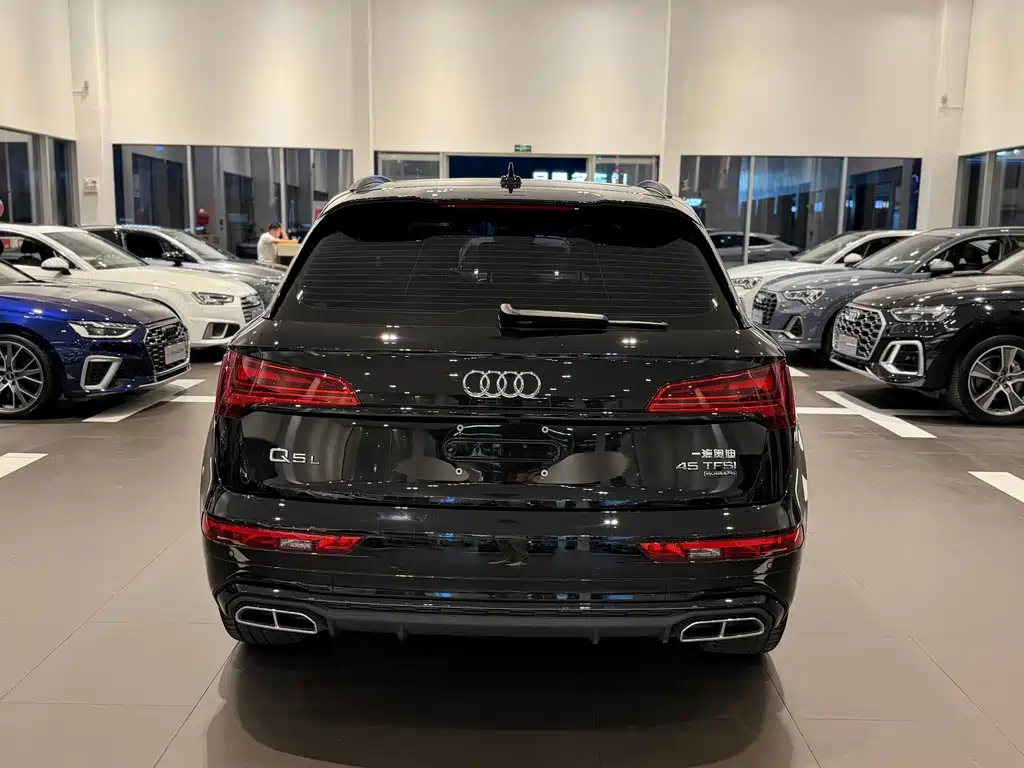 Audi Q5L — миниатюра 6