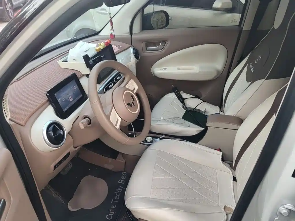 Wuling MINIEV — миниатюра 11