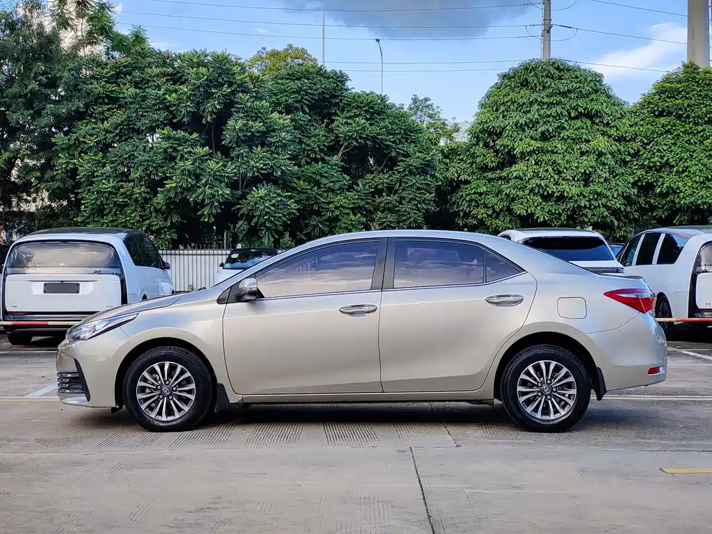 Toyota Corolla — миниатюра 4