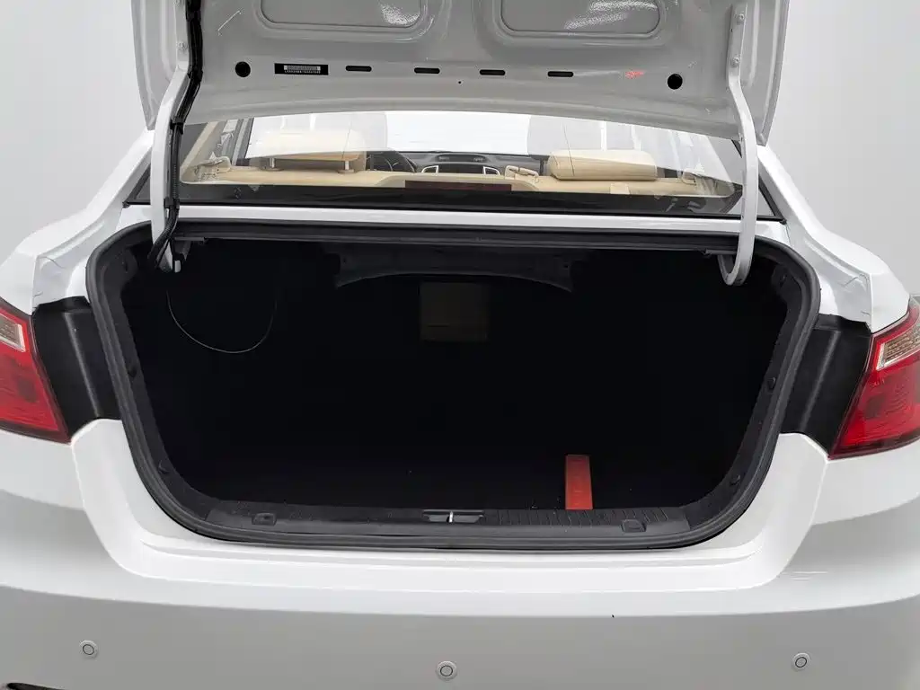 Changan Eado — миниатюра 16
