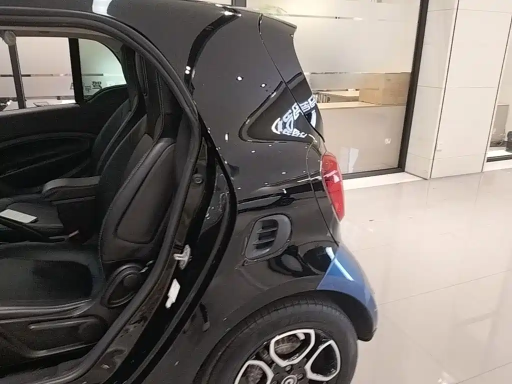 smart Smart Fortwo — миниатюра 17