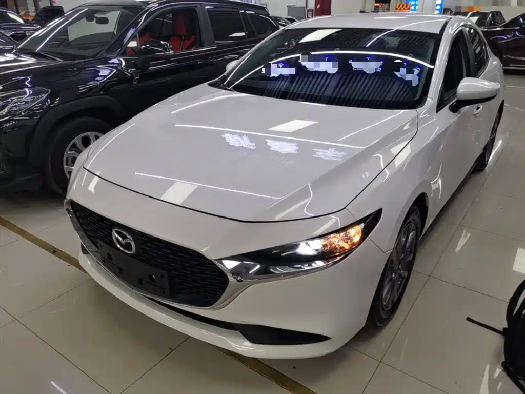 Mazda 3 Axela 2021