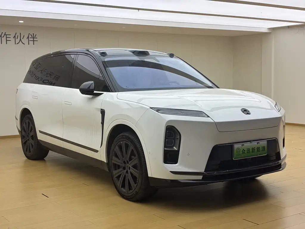 NIO ES8 — миниатюра 4