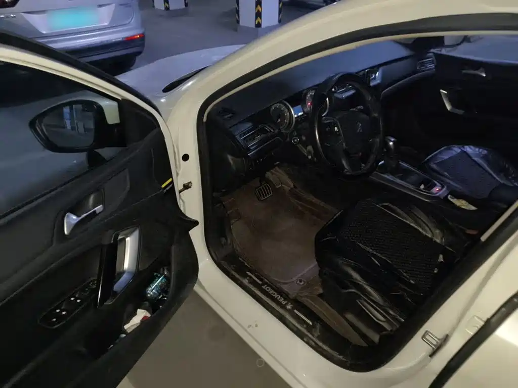 Peugeot 408 — миниатюра 14