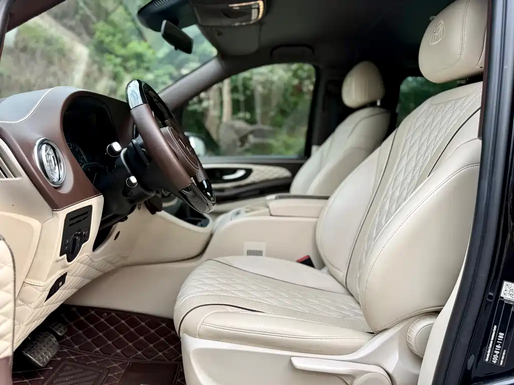Mercedes-Benz Vito 2021 2.0T Elite 7 мест