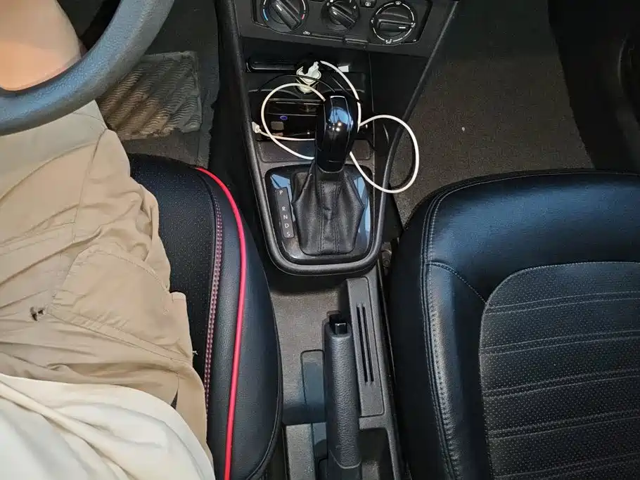 Volkswagen Santana — миниатюра 15