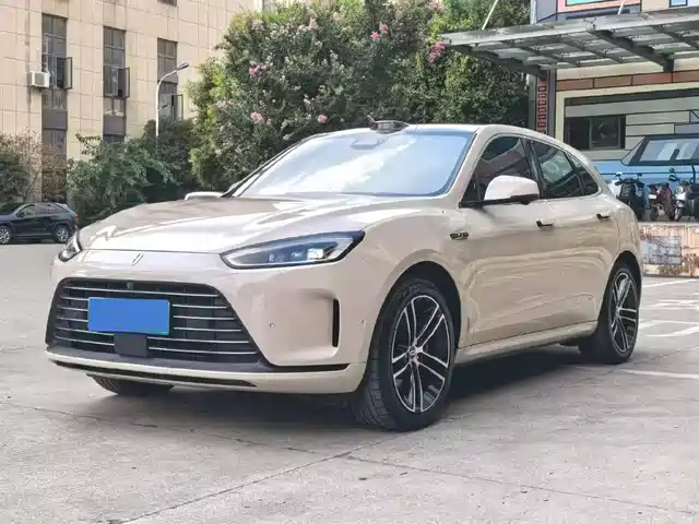 AITO M5