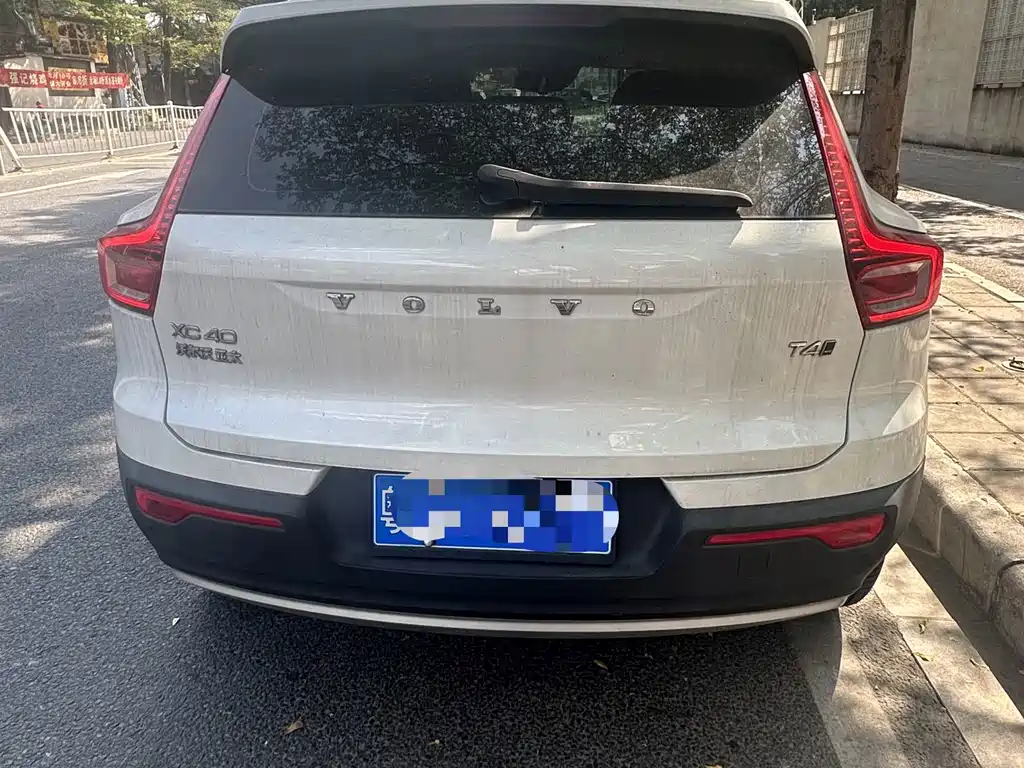 Volvo XC40 — миниатюра 4