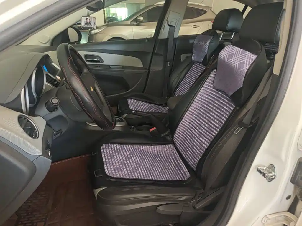Chevrolet Cruze — миниатюра 15