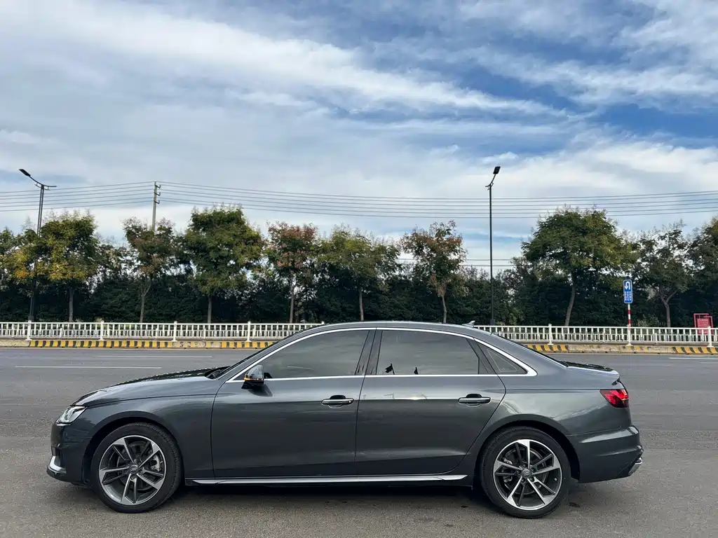 Audi A4L — миниатюра 2