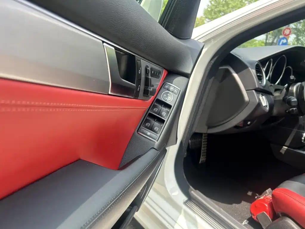 Mercedes-Benz C-Class A MG C AMG 2012 AMG C 63