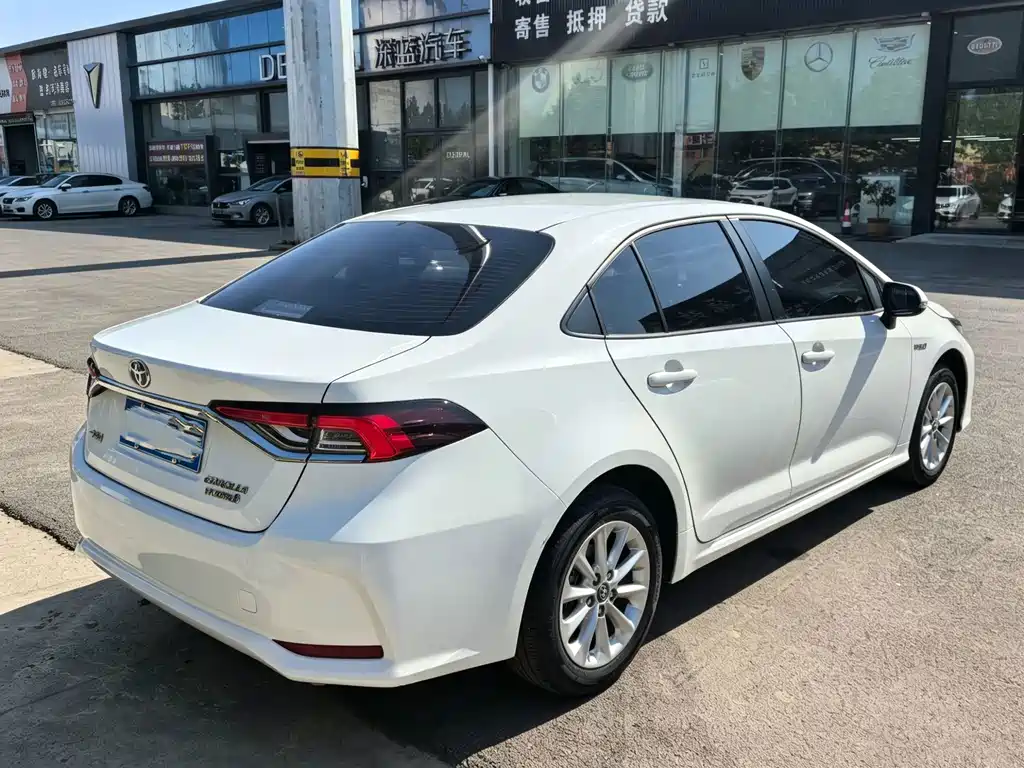 Toyota Corolla — миниатюра 6