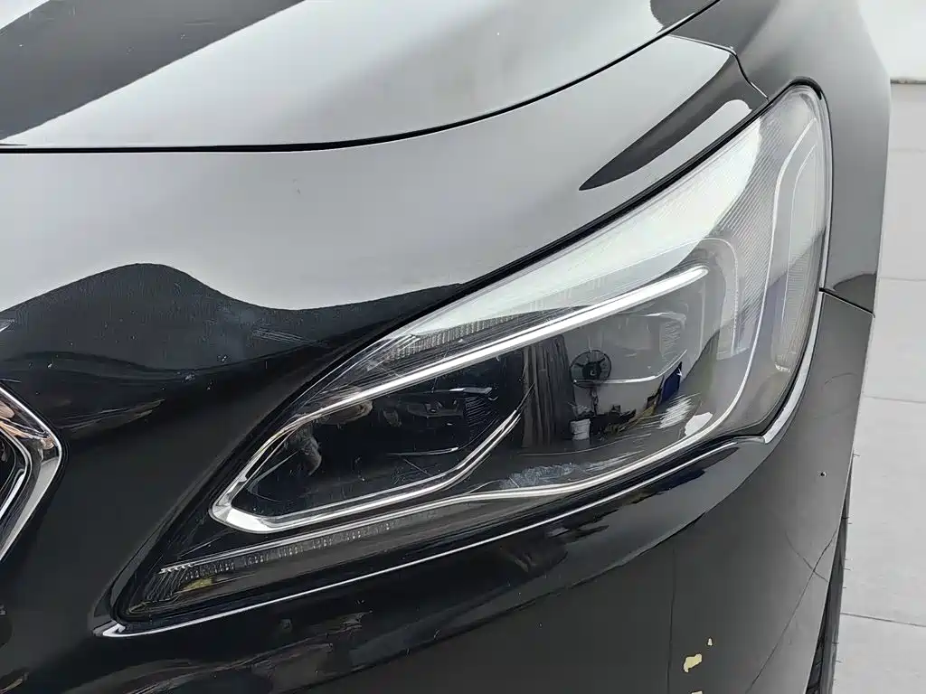 Buick LaCrosse — миниатюра 7