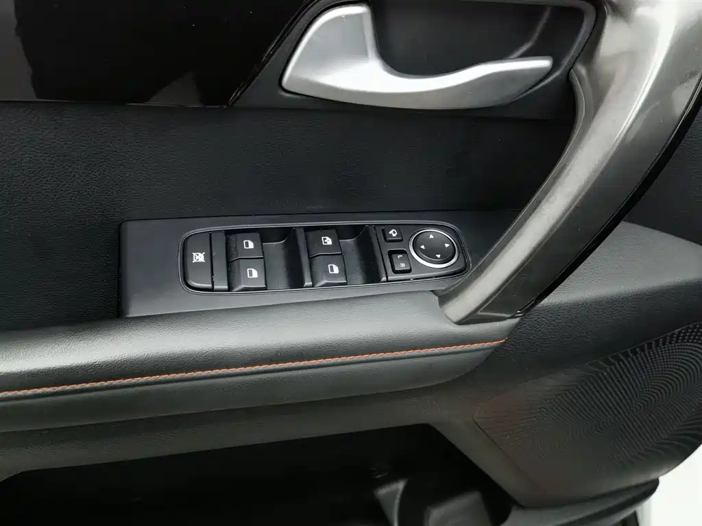 Kia Smart running 2022 Белый из Китая